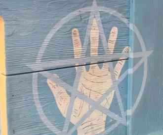 Madame Leota's Finger Hidden Mickey